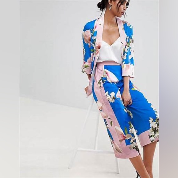 Ted Baker London Harmony Pleat Kimono - Picture 6 of 9